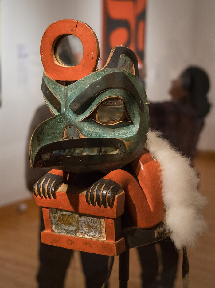 Lkaayaak yeil s'aaxw, a Tlingit Raven hat with the box of daylight, recalling Raven stealing the light.