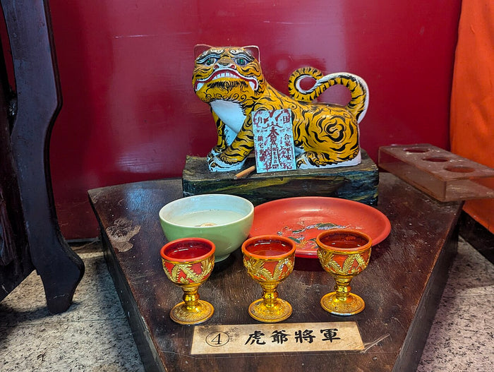 Hu Ye General figure with offering cups and name plaque, Taipei Xing'an Hall.